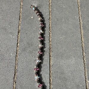 Chic Beaded Bracelet with Purple Highlights